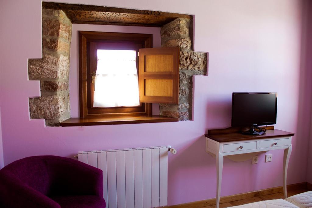 Hotel Y Apartamentos El Camin Poo De Llanes Cameră foto